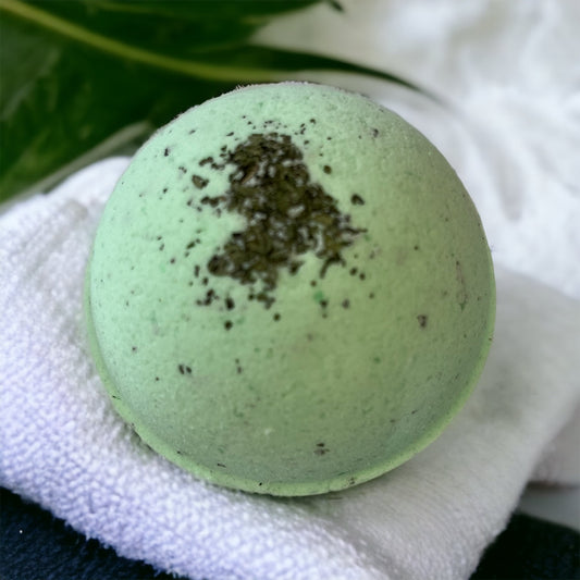Eucalyptus and Spearmint aromatheraapy bath bomb.
